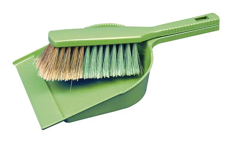 Pelle et balayette ramasse poussières