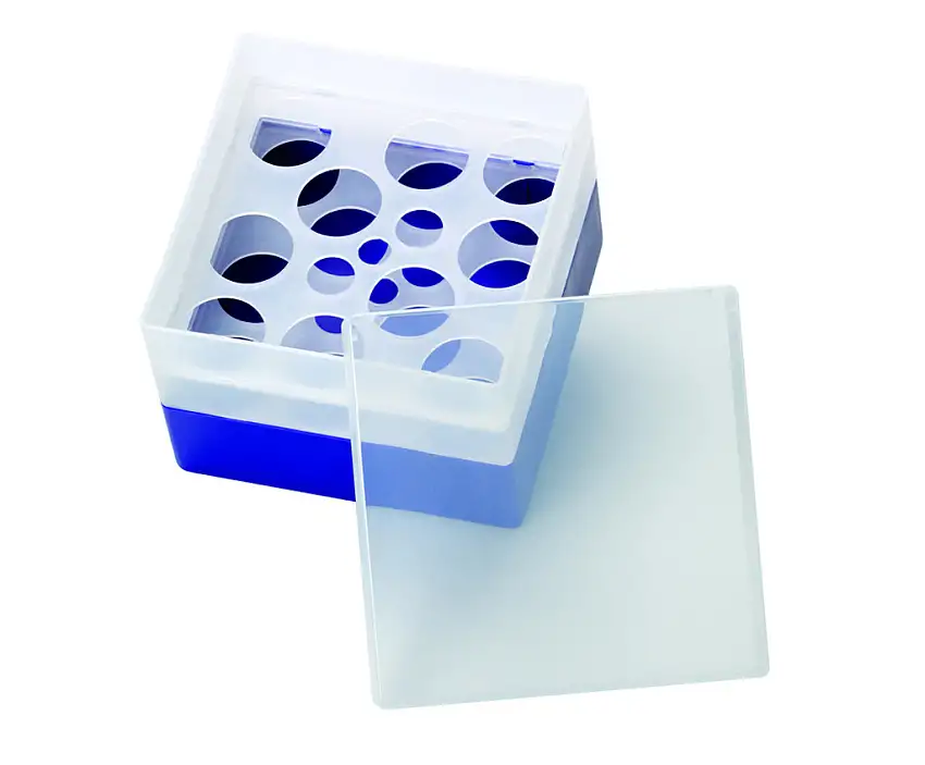 BOITE EN PP VIOLET POUR 16 VIALS EPA DE 30-40ML + COUV.