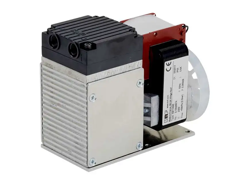 POMPE A VIDE N811KT.18 11,5L/MIN IP20