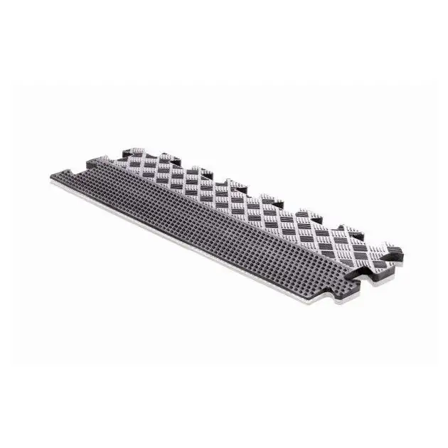 Bordure chanfreinée en caoutchouc